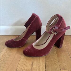 Nine West Dusty Pink Velvet Strappy Block Heels